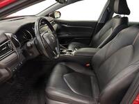 Toyota Camry vaihtoauto
