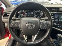 Toyota Camry vaihtoauto