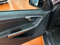 Volvo V60 Cross Country vaihtoauto