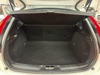 Volvo V40 Cross Country vaihtoauto