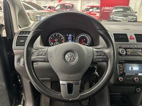 Volkswagen Touran vaihtoauto