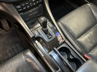 Honda Accord vaihtoauto