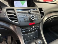 Honda Accord vaihtoauto