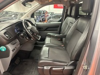 Opel Vivaro vaihtoauto