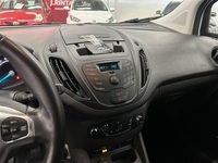 Ford Transit Courier vaihtoauto