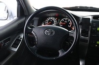 Toyota Land Cruiser vaihtoauto