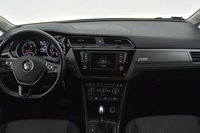 Volkswagen Touran vaihtoauto