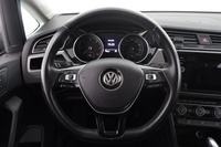 Volkswagen Touran vaihtoauto