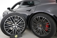 Porsche Taycan vaihtoauto