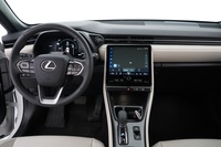 Lexus LBX vaihtoauto