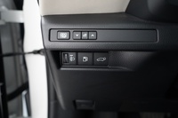 Lexus LBX vaihtoauto