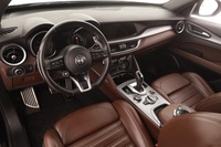 Alfa Romeo Stelvio vaihtoauto