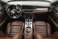 Alfa Romeo Stelvio vaihtoauto