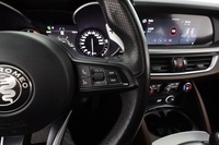 Alfa Romeo Stelvio vaihtoauto