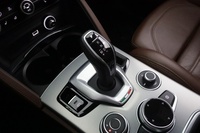 Alfa Romeo Stelvio vaihtoauto