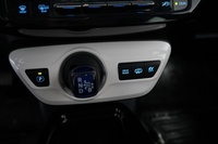 Toyota Prius Plug-in vaihtoauto