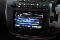 Nissan Elgrand vaihtoauto