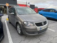 Volkswagen Touran vaihtoauto