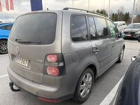 Volkswagen Touran vaihtoauto