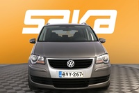 Volkswagen Touran vaihtoauto