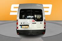 Nissan NV400 vaihtoauto