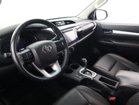 Toyota Hilux vaihtoauto