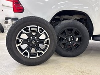 Toyota Hilux vaihtoauto