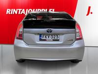 Toyota Prius PHEV vaihtoauto