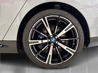 BMW i5 vaihtoauto