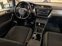 Volkswagen Touran vaihtoauto