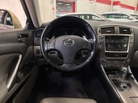 Lexus IS vaihtoauto