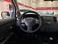 Nissan Tiida vaihtoauto