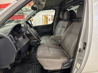 Toyota Hiace vaihtoauto