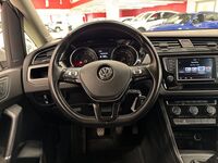 Volkswagen Touran vaihtoauto