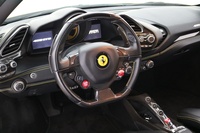 Ferrari 488 vaihtoauto