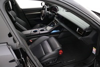 Porsche Taycan vaihtoauto