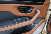 Lamborghini Urus vaihtoauto