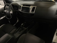 Toyota Hilux vaihtoauto