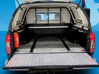 Nissan Navara vaihtoauto