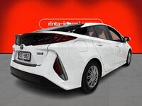 Toyota Prius Plug-in vaihtoauto
