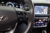 Hyundai IONIQ hybrid vaihtoauto