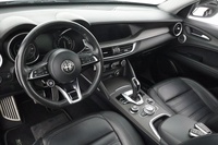 Alfa Romeo Stelvio vaihtoauto