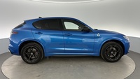 Alfa Romeo Stelvio vaihtoauto