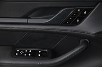 Porsche Taycan vaihtoauto