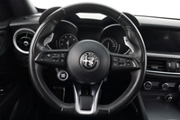 Alfa Romeo Stelvio vaihtoauto