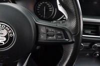 Alfa Romeo Stelvio vaihtoauto