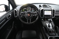 Porsche Cayenne vaihtoauto