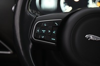 Jaguar F-PACE vaihtoauto