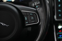 Jaguar XE vaihtoauto