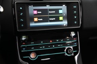 Jaguar XE vaihtoauto